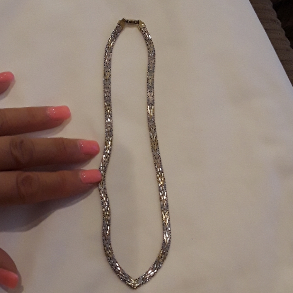 Beautiful tricolor 925 necklace.